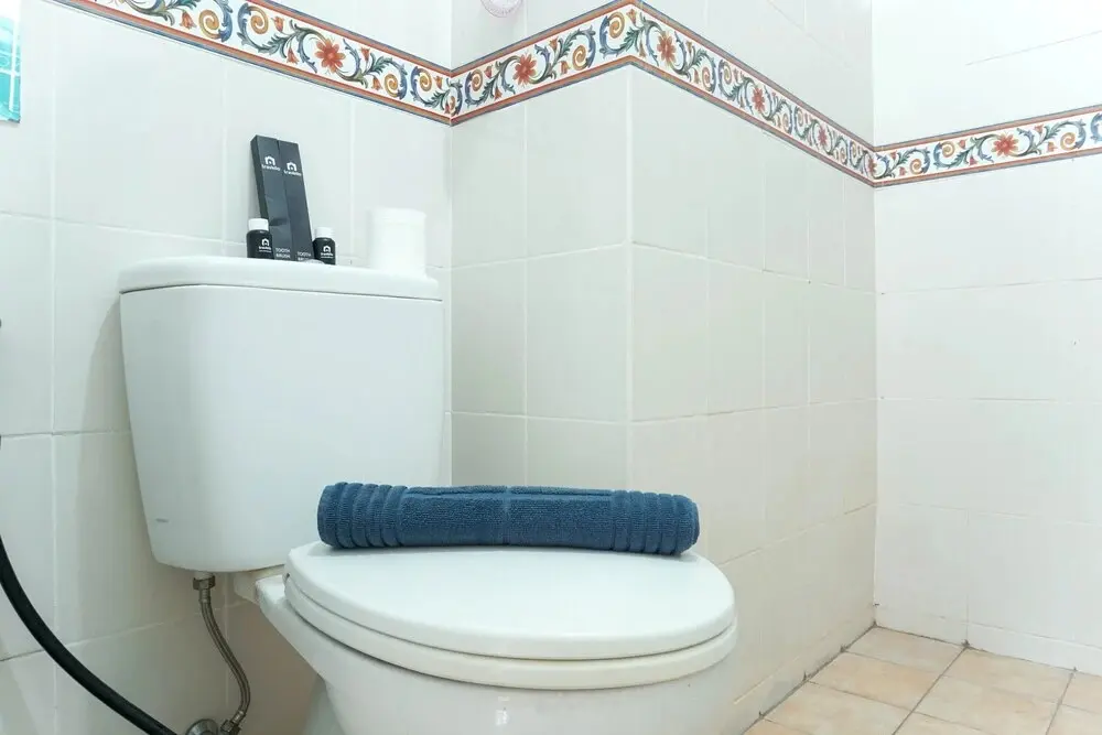 Джакарта: Cozy Living 1BR + 1 Apartment at Seasons City