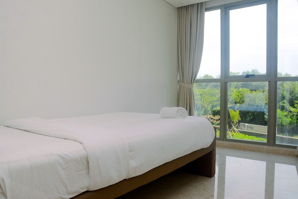 Джакарта: Spacious 3BR Gold Coast Apartment near Shopping PIK Avenue