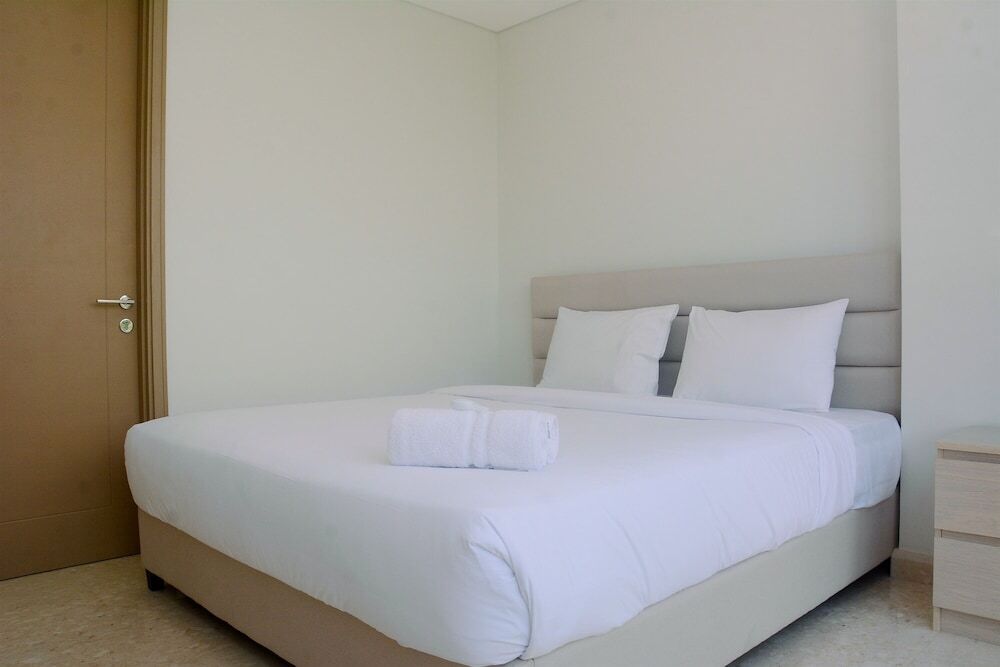 Джакарта: Spacious 3BR Gold Coast Apartment near Shopping PIK Avenue