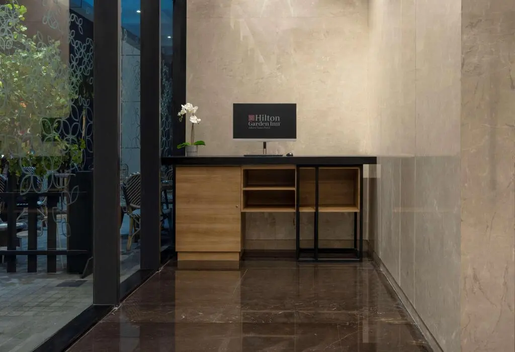 Джакарта: Hilton Garden Inn Jakarta Taman Palem