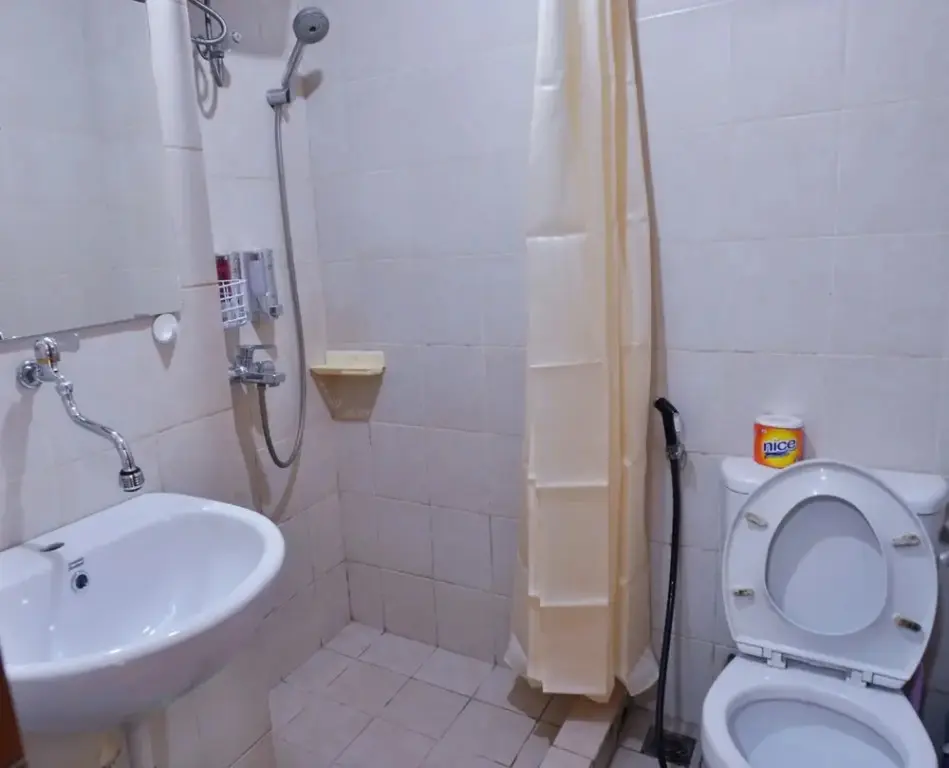 Джакарта: 2BRs Lake View at Sunter Sunrise View