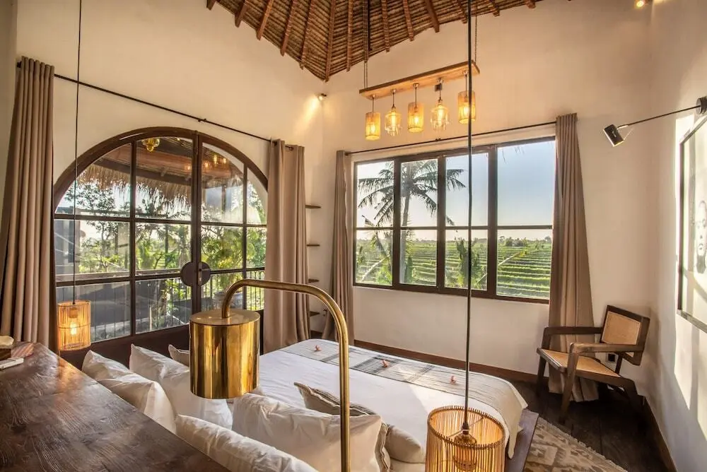 Чангу: Stunning Villas Complex, 12 BR, Canggu With Staff