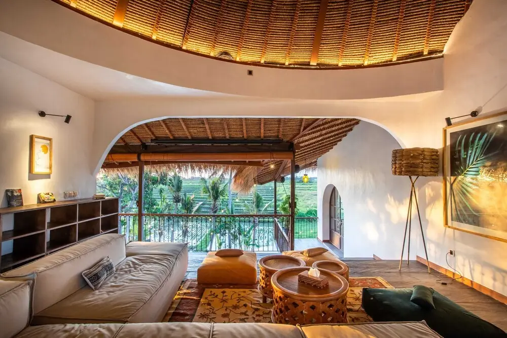 Чангу: Architectural Masterpiece Villas Complex 15 BR Canggu w staff