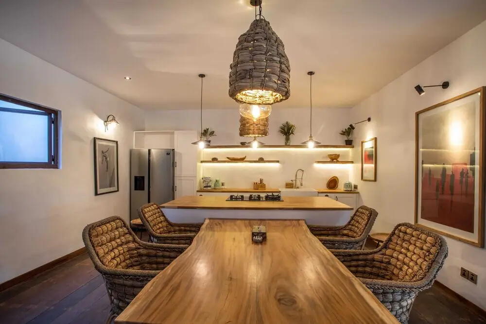 Чангу: Architectural Masterpiece Villas Complex 15 BR Canggu w staff