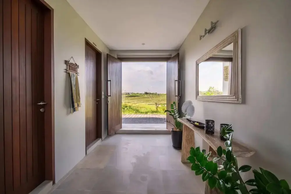 Чангу: Peaceful Private Villa, 3 BR, Canggu With Staff
