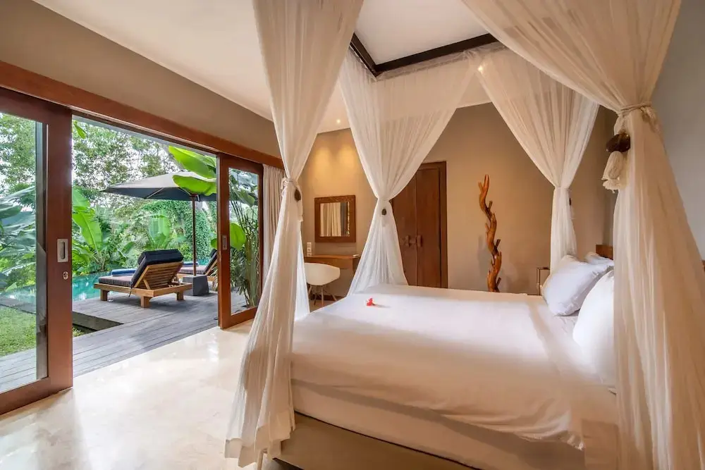 Убуд: Astonishing Jungle Villa, 4 BR, Ubud With Staff