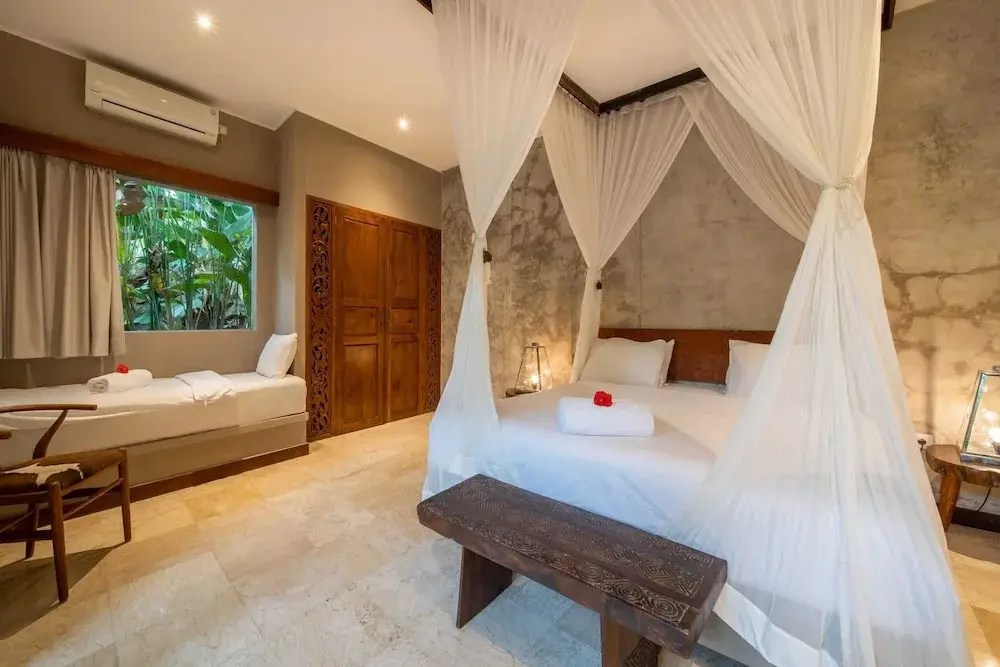 Убуд: Astonishing Jungle Villa, 4 BR, Ubud With Staff