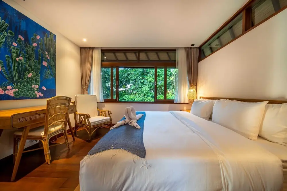 Убуд: Jungle Wooden Villa, 3 BR, Ubud With Staff