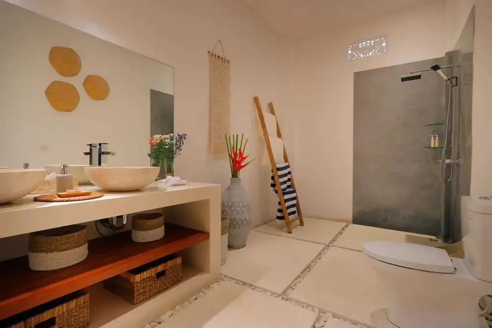 Кута: Exclusive Villas Complex, 7 BR, Seminyak Center w/ Staff