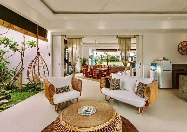 Кута: Exclusive Villas Complex, 7 BR, Seminyak Center w/ Staff