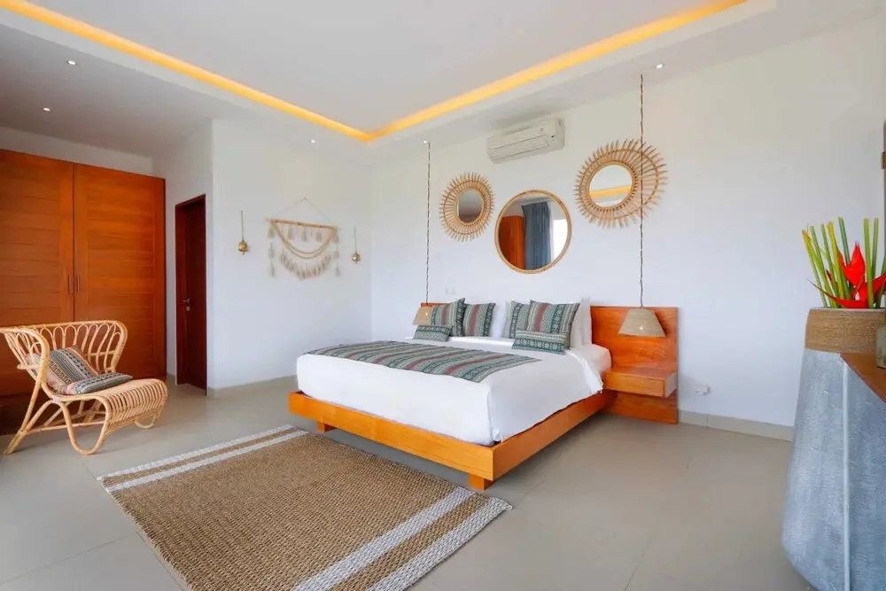 Кута: Exclusive Villas Complex, 7 BR, Seminyak Center w/ Staff