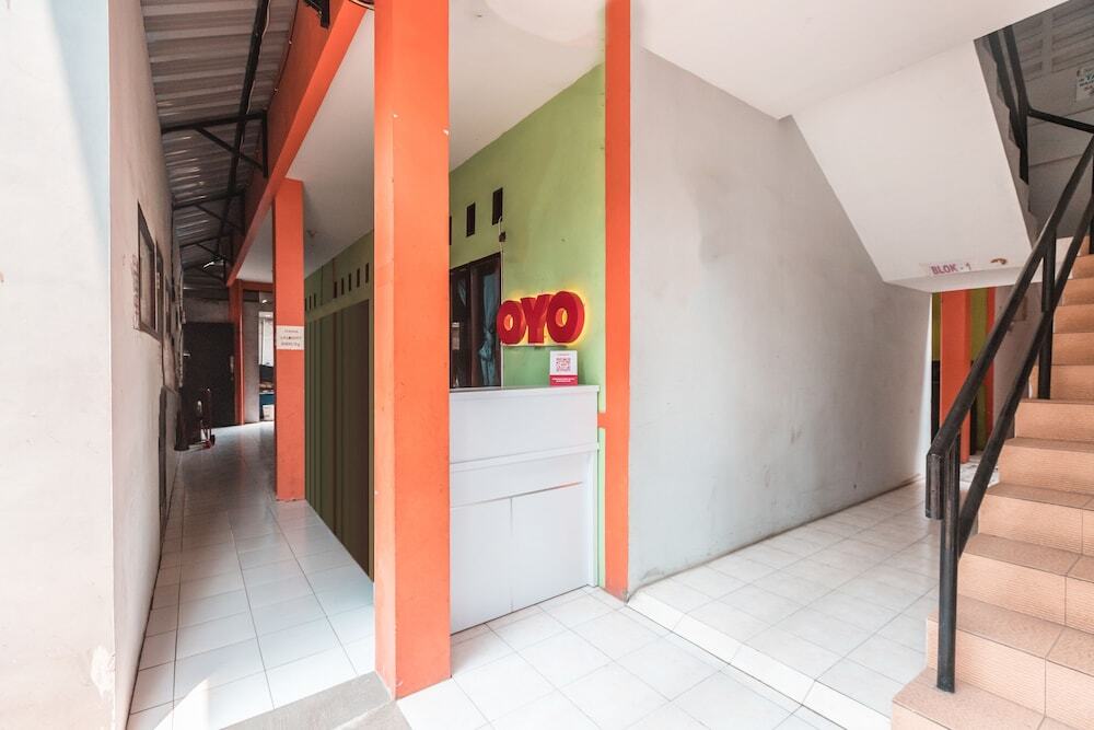 Бекаси: OYO 1756 Amira Guest House