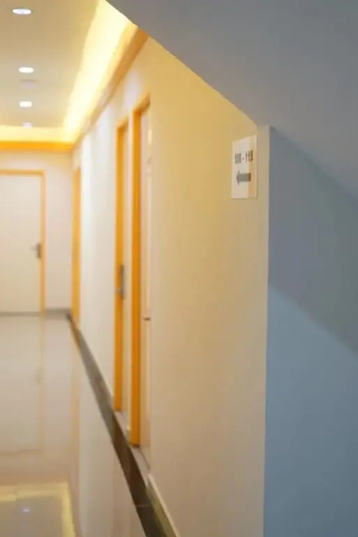 Понтианак: Gold Line Guest House by OYO Rooms