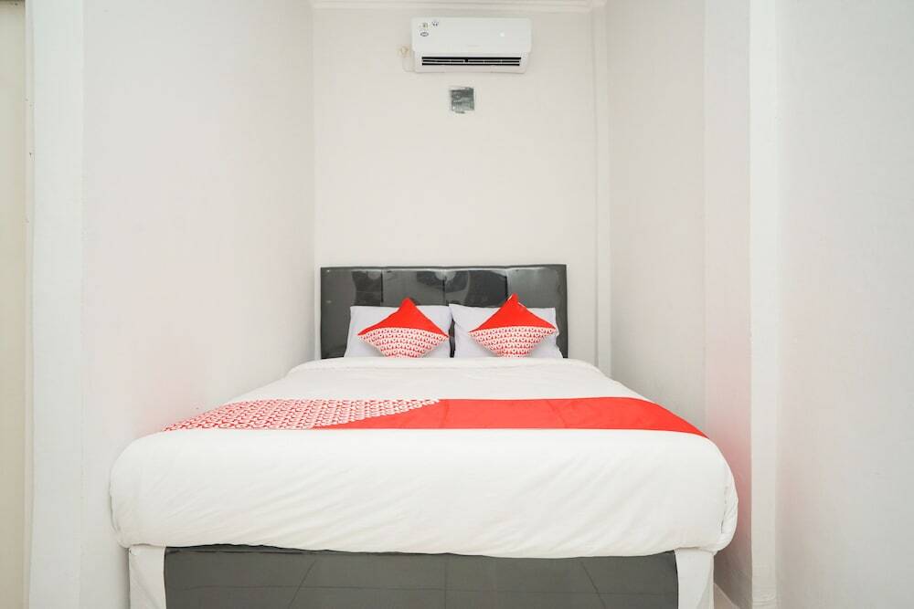 Проболинго: Nindy Homestay by OYO Rooms