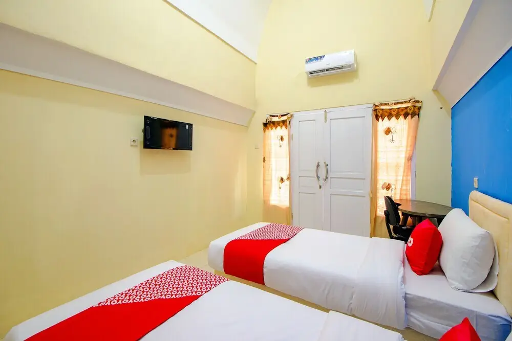 Депок: Grand Monica by OYO Rooms
