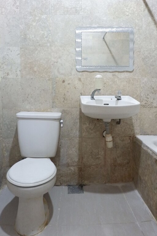 Джокьякарта: Hotel Mawar Saron by Oyo Rooms