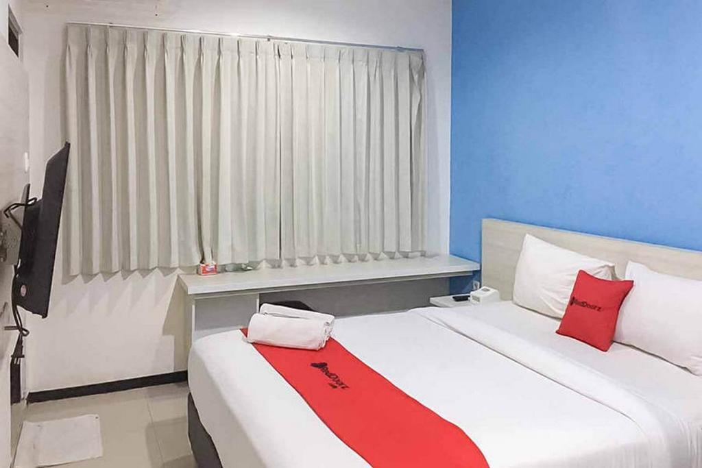 Бату: RedDoorz Plus @ Panorama Villas Batu