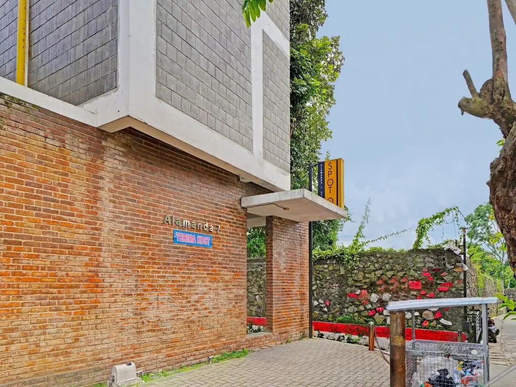 Бандунг: Oyo 2190 Alamanda 7 Syariah