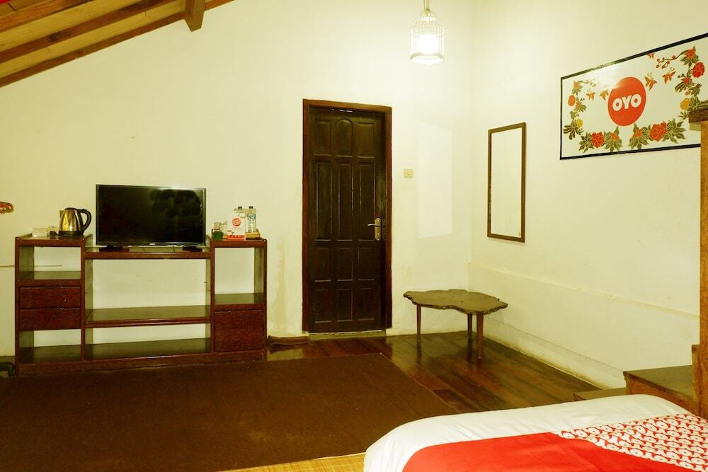 Бату: OYO 438 Cemara's Homestay