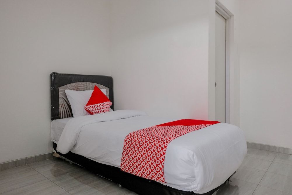 Медан: Oyo 1176 J3 Residence Syariah