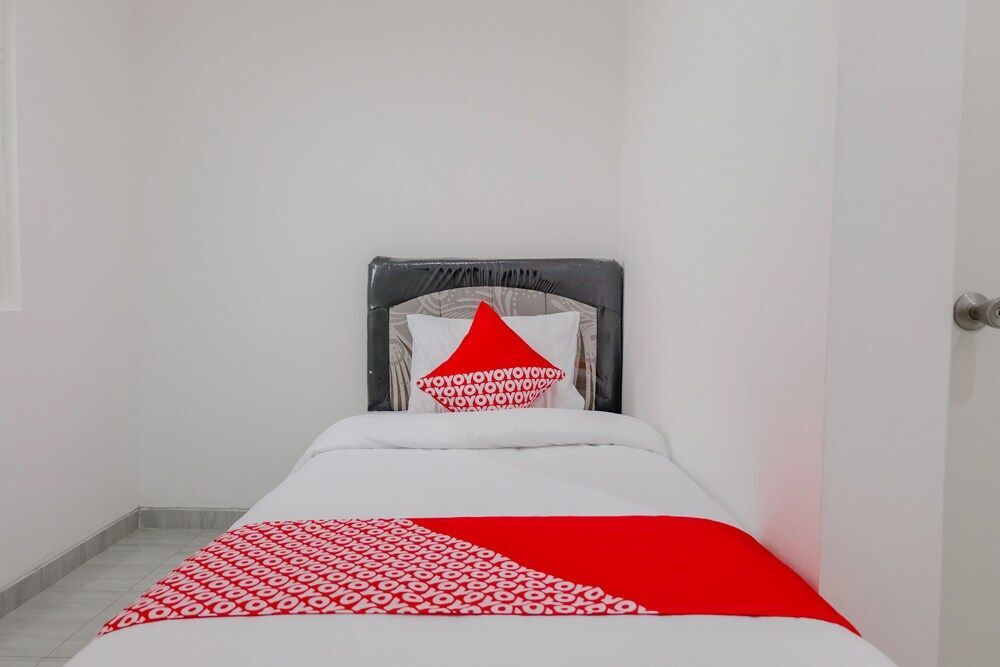 Медан: Oyo 1176 J3 Residence Syariah