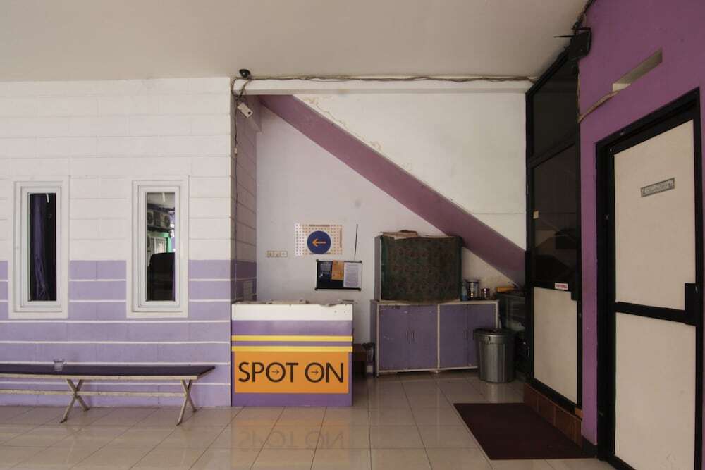 Бандунг: SPOT ON 1795 Ungu Residence Syariah