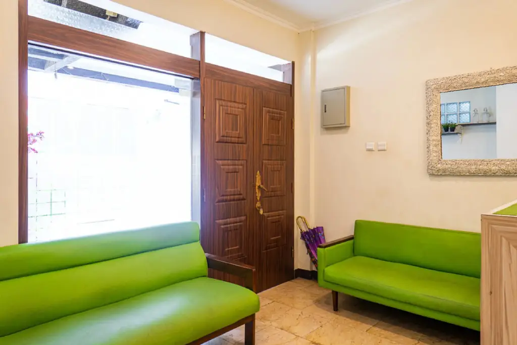 Бандунг: RedDoorz near Alun Alun Bandung 2