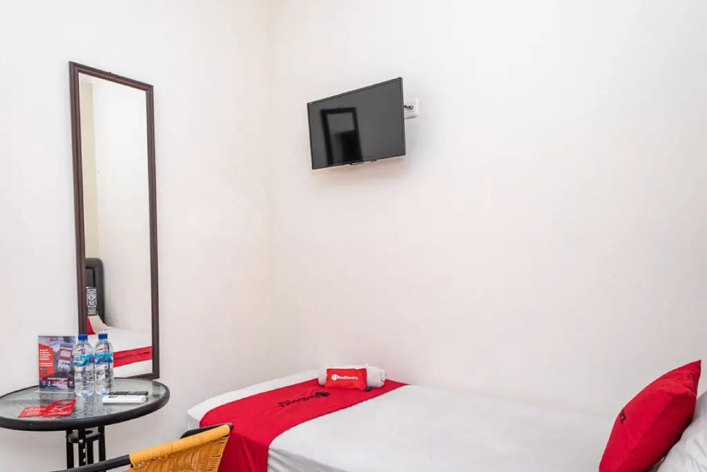 Бандунг: RedDoorz near Alun Alun Bandung 2