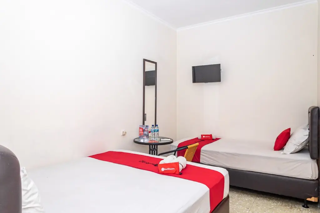 Бандунг: RedDoorz near Alun Alun Bandung 2
