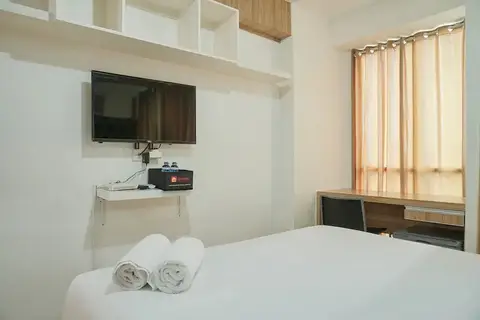Chic and Cozy Studio at Tifolia Apartment — фото 1