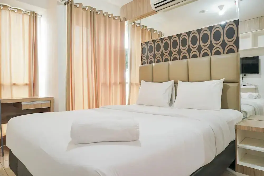 Джакарта: Chic and Cozy Studio at Tifolia Apartment