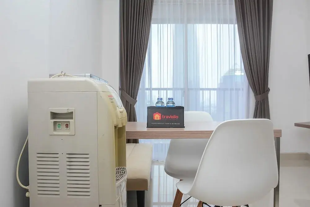 Джакарта: Modern 1BR at Ciputra World 2 Apartment