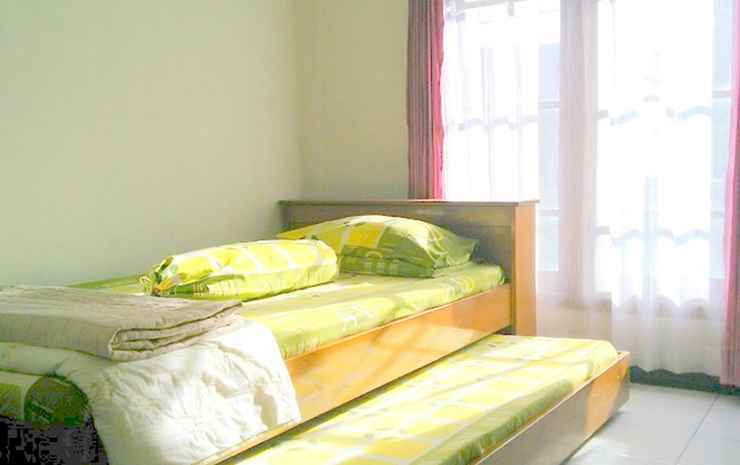 Бату: Three Bedroom (back) at Villa Trunojoyo 50