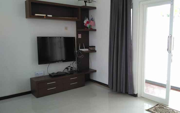 Бату: Permata Villa D11