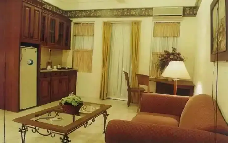 Маланг: Inez Apartment 6