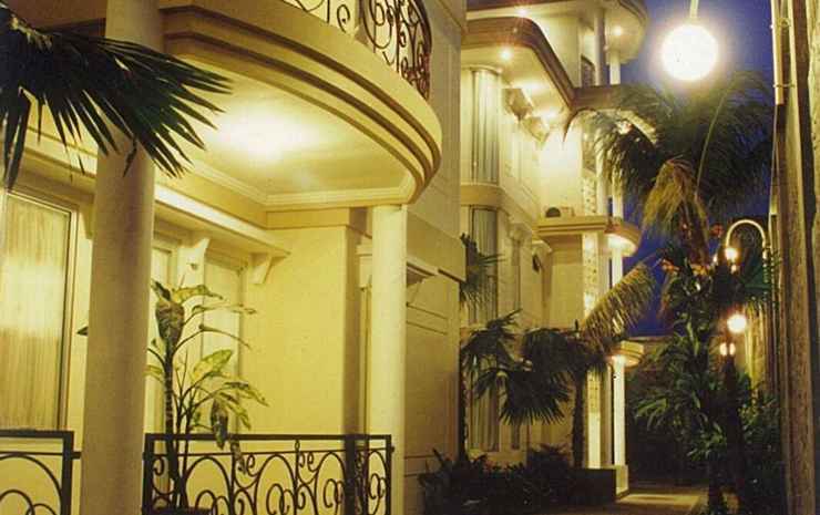 Маланг: Inez Apartment 7