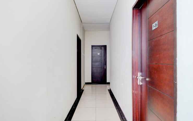Бандунг: OYO 90420 Sky City Guest House