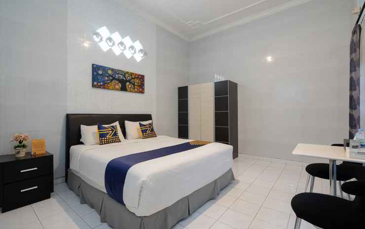 Депок: SPOT ON 2073 Guest House Omah Waris