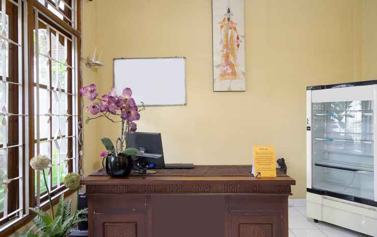 Депок: SPOT ON 2073 Guest House Omah Waris