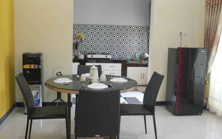 Семаранг: Nice house 5 bedrooms at Topkapi Homestay