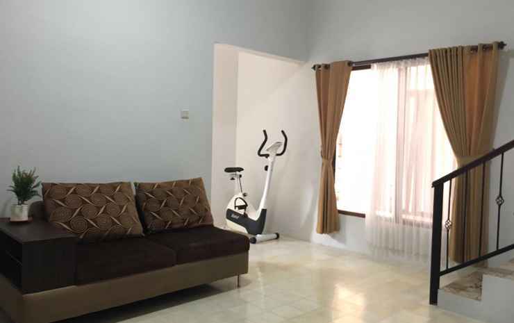 Батуретно: Family 5pax Homestay at Omah Cening