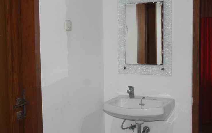 Слеман: 4 Bedroom Homestay at Rabbani Family Homestay