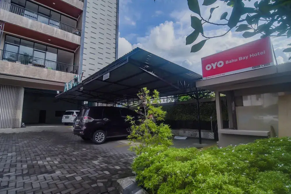 Манадо: OYO 90312 Bahu Bay Hotel