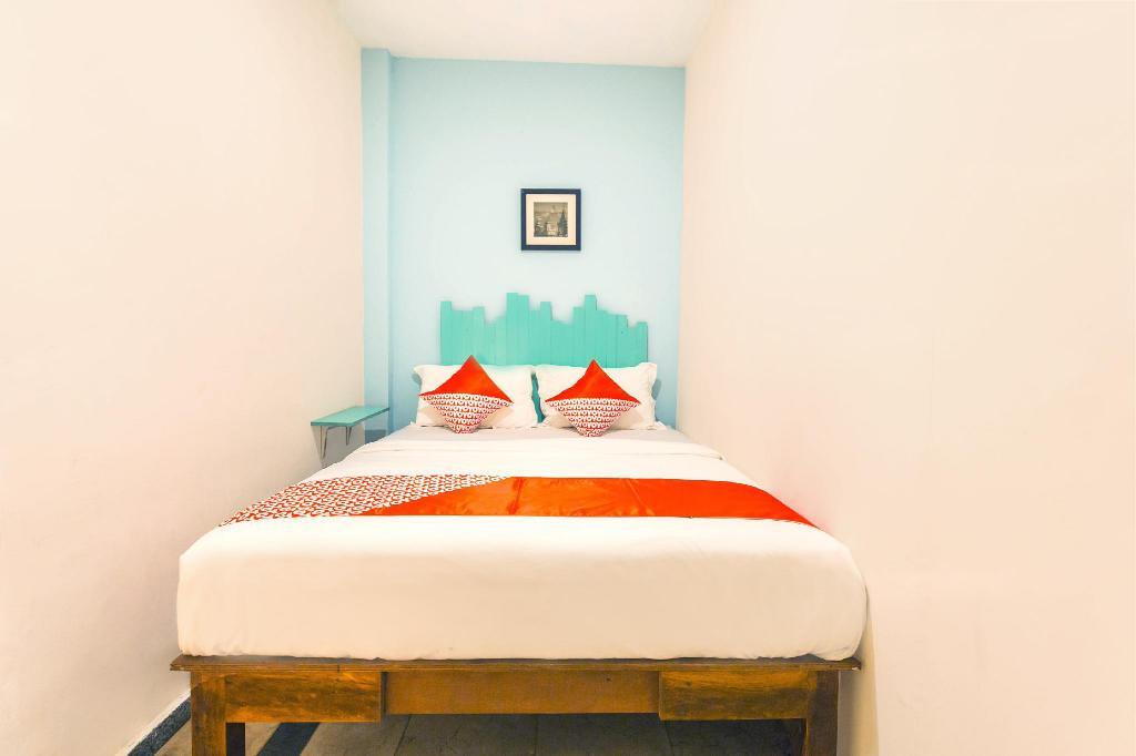 Матарам: OYO 2544 Just-in Hotel