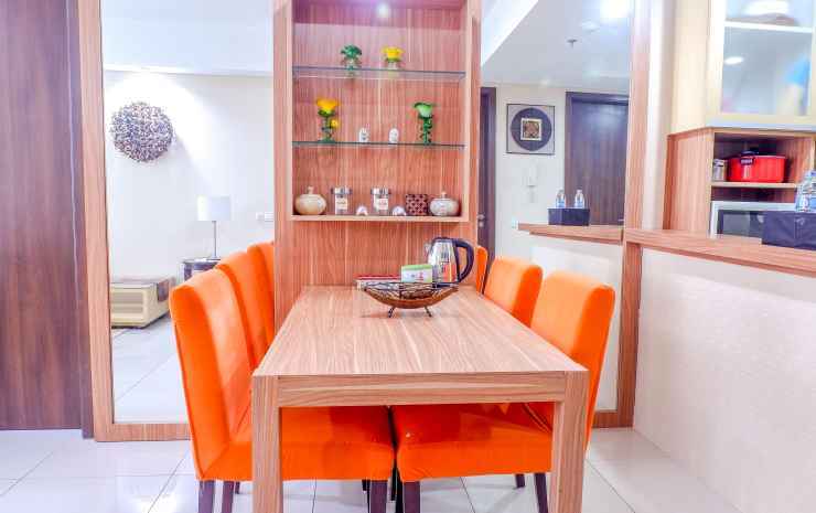 Джакарта: 2BR Cozy Pool View Kemang Village Residence by Travelio