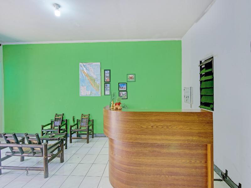 Паданг: OYO 90468 Monalisa Guesthouse