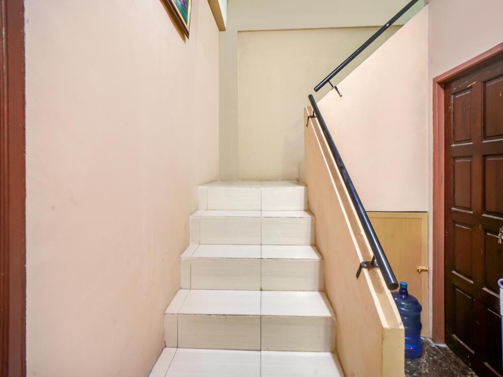 Батам: OYO 90024 Botania Homestay and Cafe