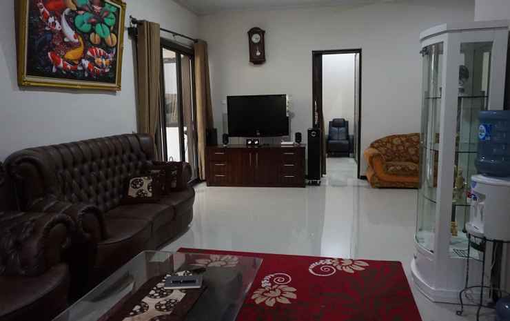 Бату: Villa Premium F19 Pinus 6 Bedroom