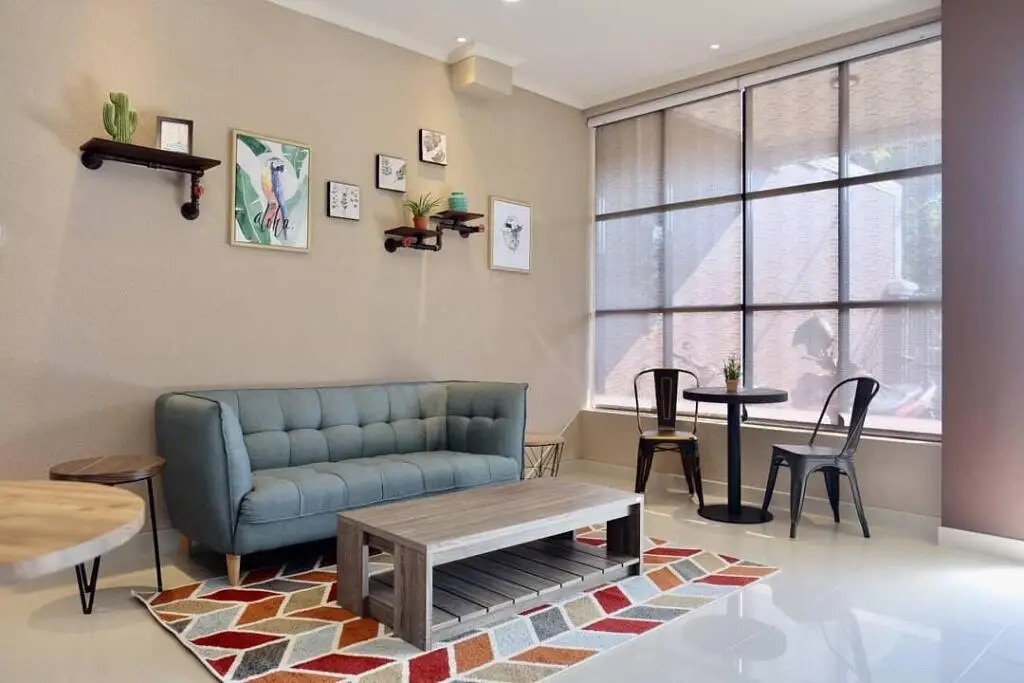 Сурабая: Style 50 Homestay