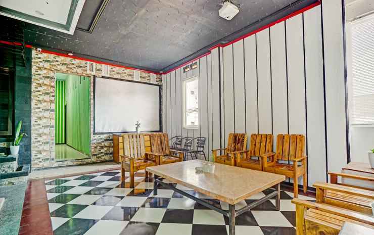 Бату: OYO 90368 Batu Adem Guest House